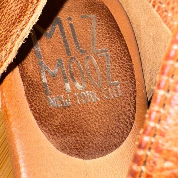 Miz Mooz Corra Sandals Women's 9.5 Tan Leather Zipper Buckle Open Toe Floral - Picture 7 of 11